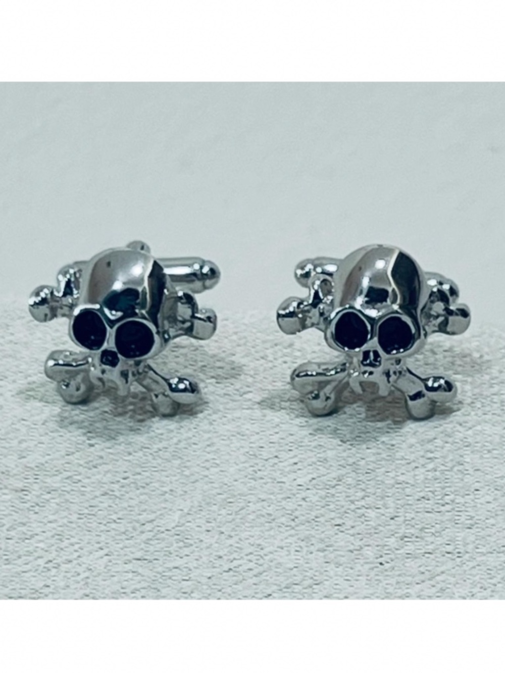 Silver Skull & Crossbones Cufflinks